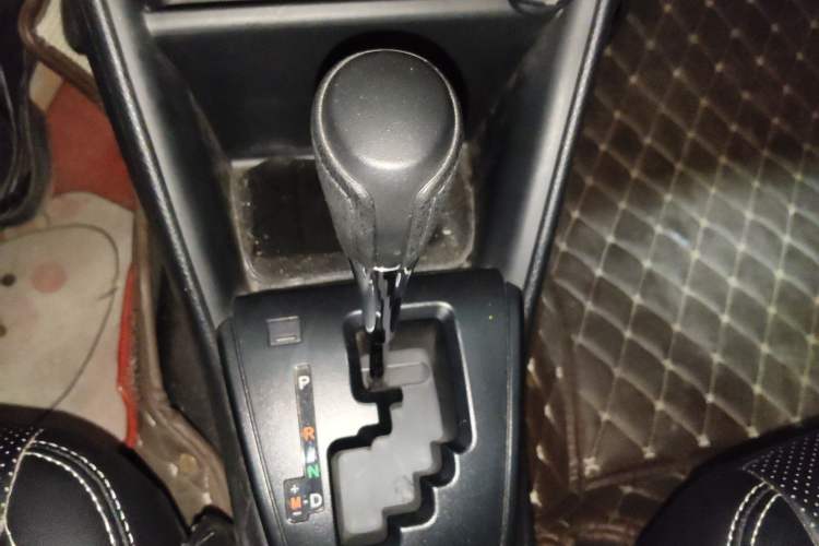 Used Toyota Vios 2021 1.5L CVT Innovation Edition Gear Lever