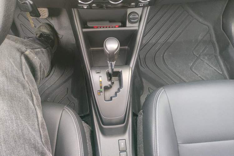 Used Toyota Vios 2021 1.5L CVT Innovation Edition Gear Lever