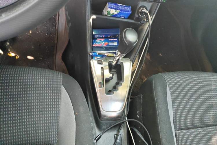Used Toyota Vios 2021 1.5L CVT Innovation Edition Gear Lever
