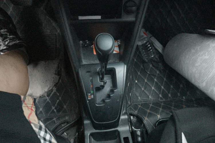 Used Toyota Vios 2021 1.5L CVT Innovation Edition Gear Lever