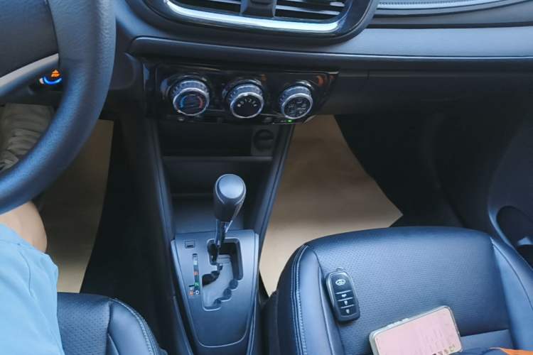 Used Toyota Vios 2021 1.5L CVT Innovation Edition Gear Lever