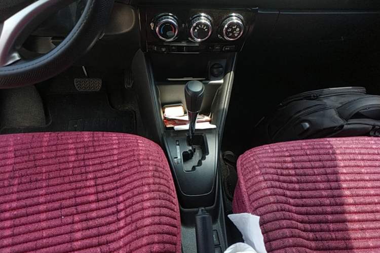 Used Toyota Vios 2021 1.5L CVT Innovation Edition Gear Lever