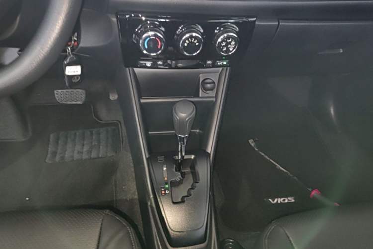 Used Toyota Vios 2021 1.5L CVT Innovation Edition Gear Lever