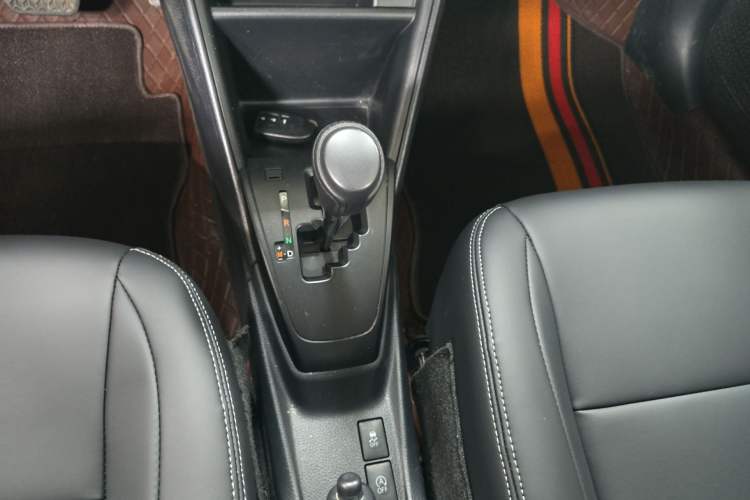 Used Toyota Vios 2021 1.5L CVT Comfort Edition Gear Lever