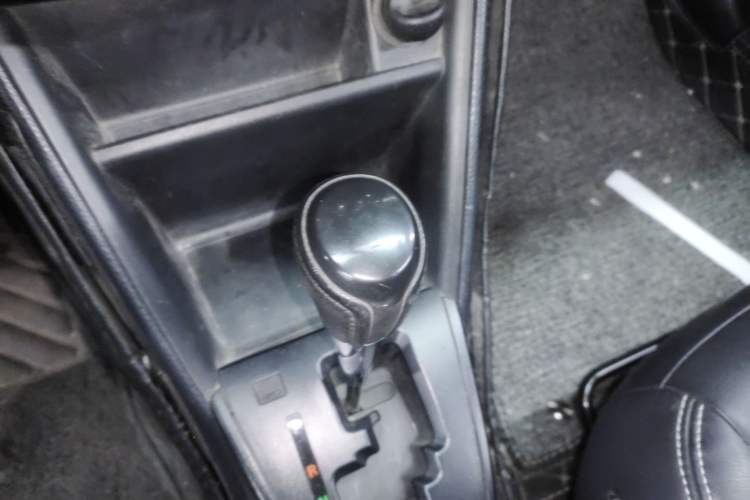 Used Toyota Vios 2021 1.5L CVT Innovation Edition Gear Lever