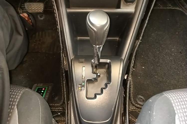 Used Toyota Vios 2021 1.5L CVT Innovation Edition Gear Lever