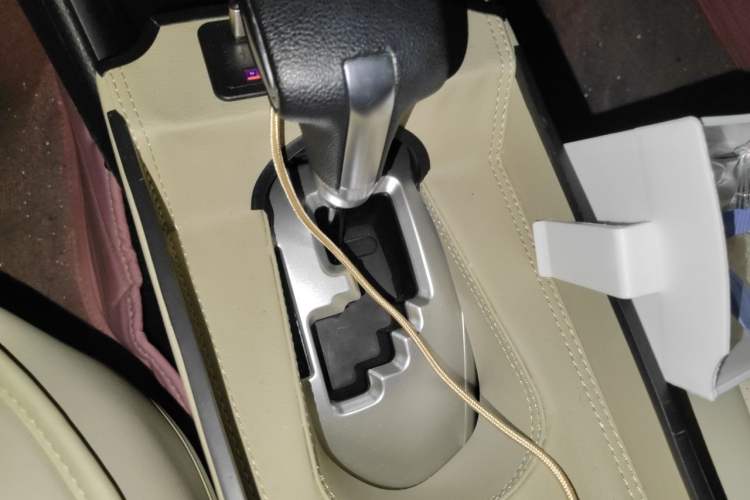Used Toyota Vios 2021 1.5L CVT Innovation Edition Gear Lever