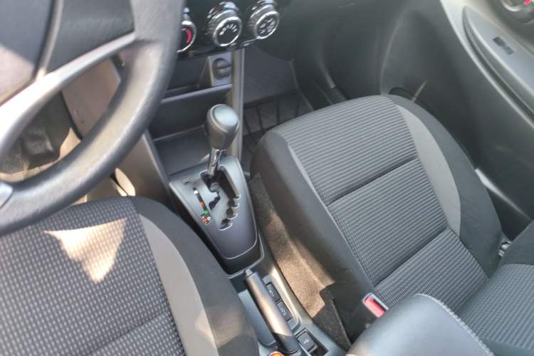 Used Toyota Vios 2021 1.5L CVT Innovation Edition Gear Lever