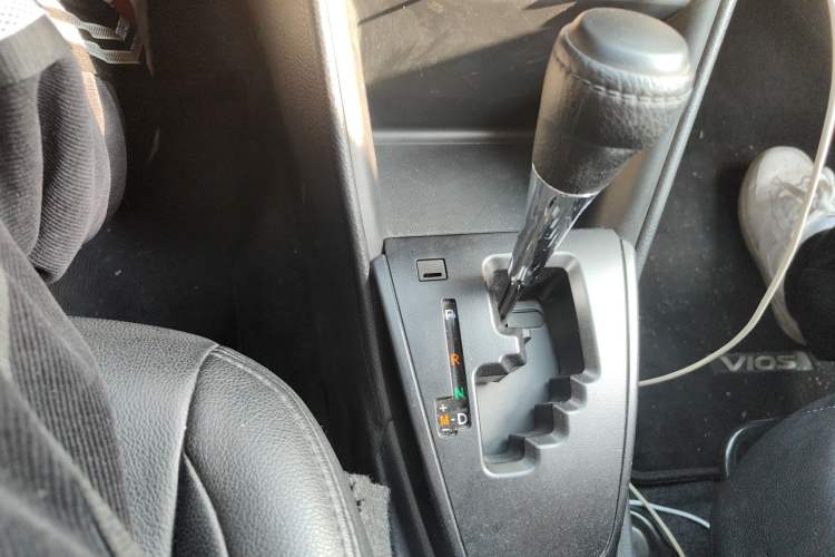 Used Toyota Vios 2021 1.5L CVT Innovation Edition Gear Lever
