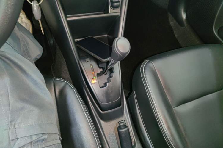 Used Toyota Vios 2021 1.5L CVT Innovation Edition Gear Lever