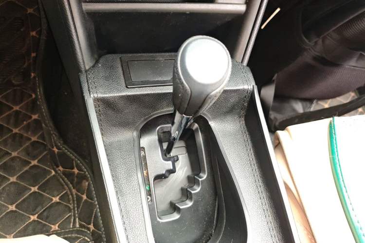 Used Toyota Vios 2021 1.5L CVT Innovation Edition Gear Lever