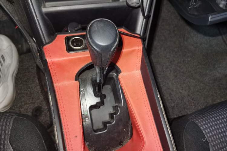 Used Toyota Vios 2021 1.5L CVT Innovation Edition Gear Lever