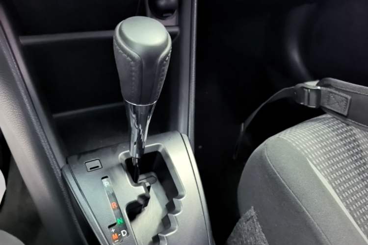 Used Toyota Vios 2021 1.5L CVT Innovation Edition Gear Lever