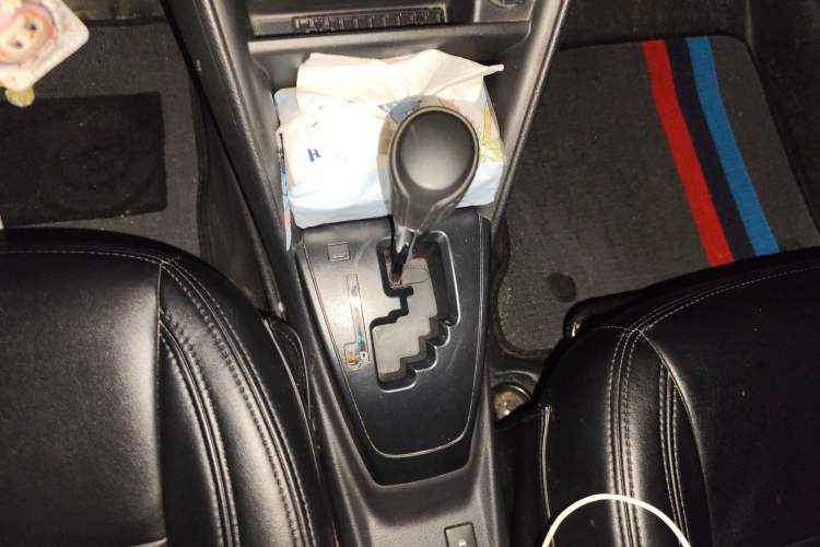 Used Toyota Vios 2021 1.5L CVT Innovation Edition Gear Lever