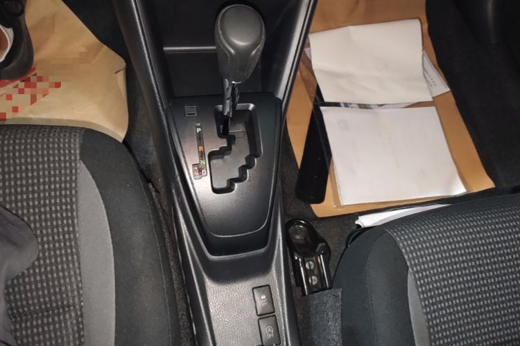 Used Toyota Vios 2021 1.5L CVT Innovation Edition Gear Lever