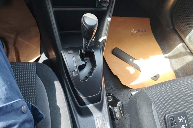 Used Toyota Vios 2021 1.5L CVT Innovation Edition Gear Lever