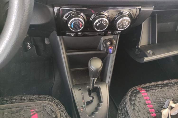 Used Toyota Vios 2021 1.5L CVT Innovation Edition Gear Lever