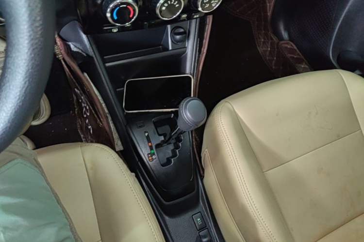 Used Toyota Vios 2021 1.5L CVT Smart Drive Edition Gear Lever
