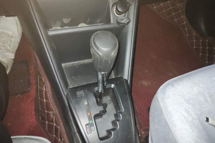 Used Toyota Vios 2021 1.5L CVT Innovation Edition Gear Lever
