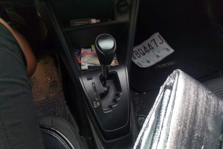 Used Toyota Vios 2021 1.5L CVT Innovation Edition Gear Lever