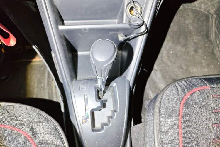 Used Toyota Vios 2021 1.5L CVT Innovation Edition Gear Lever