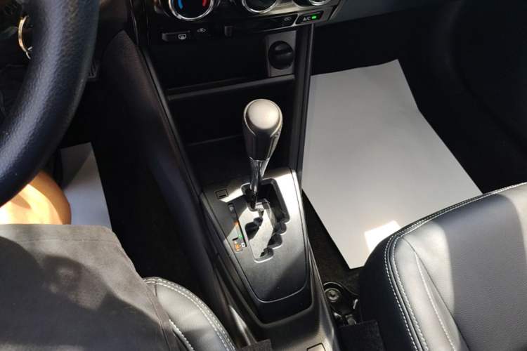 Used Toyota Vios 2021 1.5L CVT Innovation Edition Gear Lever
