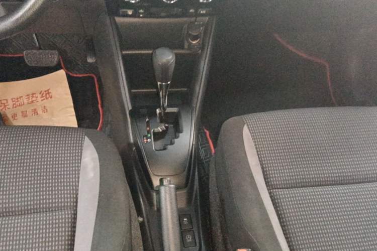 Used Toyota Vios 2021 1.5L CVT Comfort Edition Gear Lever
