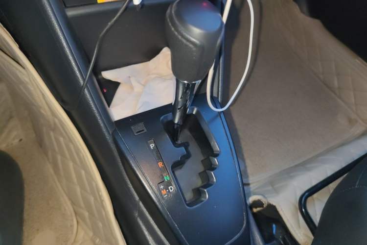 Used Toyota Vios 2021 1.5L CVT Innovation Edition Gear Lever