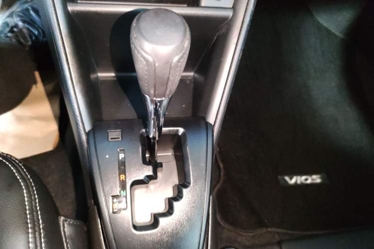 Used Toyota Vios 2021 1.5L CVT Innovation Edition Gear Lever