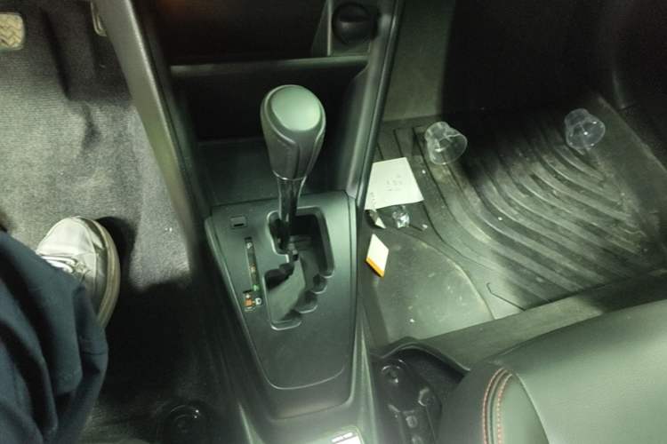 Used Toyota Vios 2021 1.5L CVT Smart Drive Edition Gear Lever