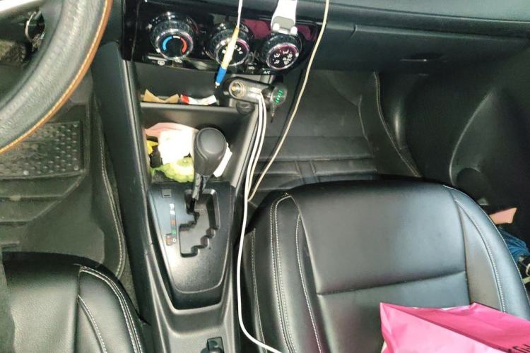 Used Toyota Vios 2021 1.5L CVT Innovation Edition Gear Lever