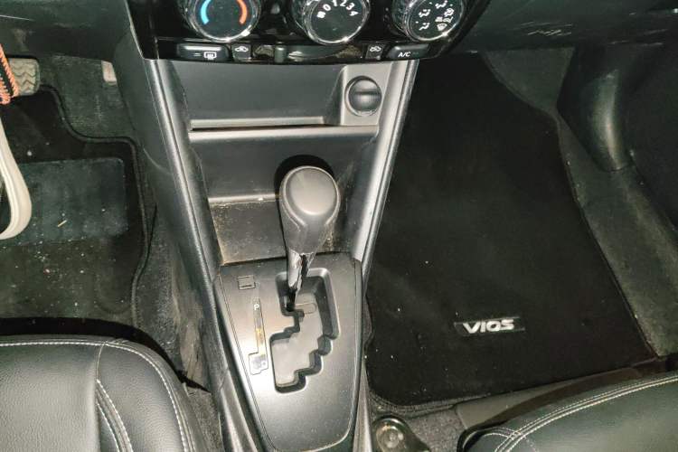 Used Toyota Vios 2021 1.5L CVT Innovation Edition Gear Lever