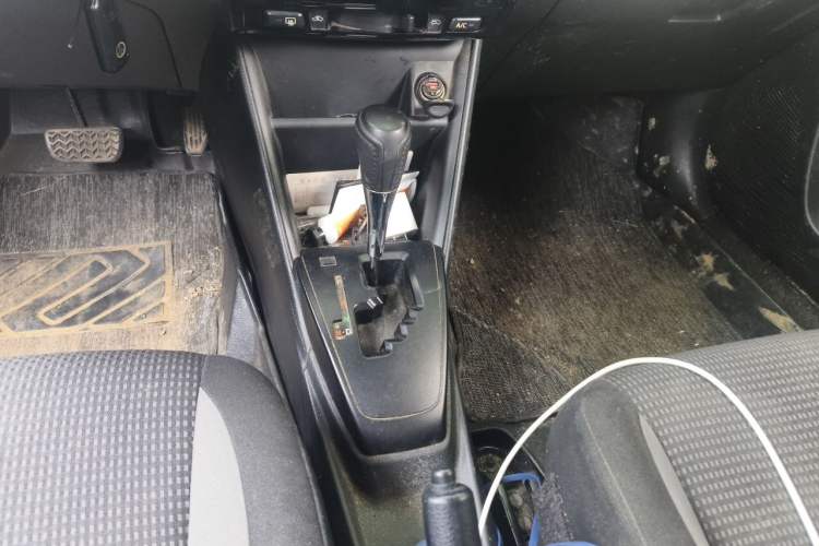 Used Toyota Vios 2021 1.5L CVT Innovation Edition Gear Lever