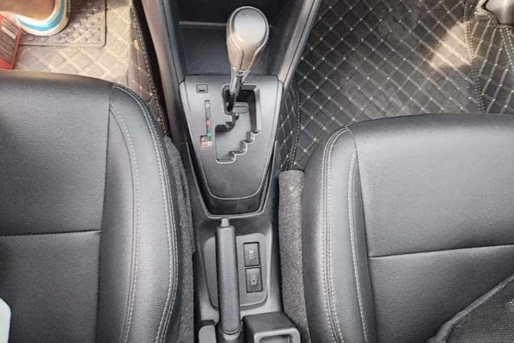 Used Toyota Vios 2021 1.5L CVT Innovation Edition Gear Lever