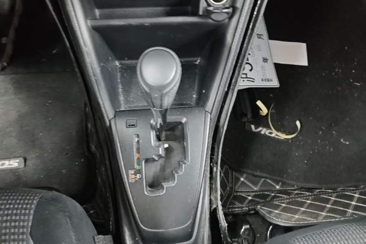 Used Toyota Vios 2021 1.5L CVT Innovation Edition Gear Lever
