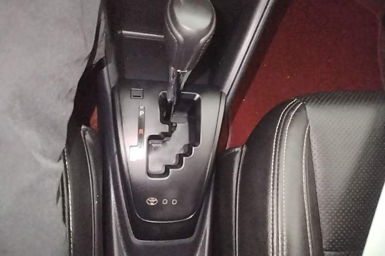 Used Toyota Vios 2021 1.5L CVT Innovation Edition Gear Lever