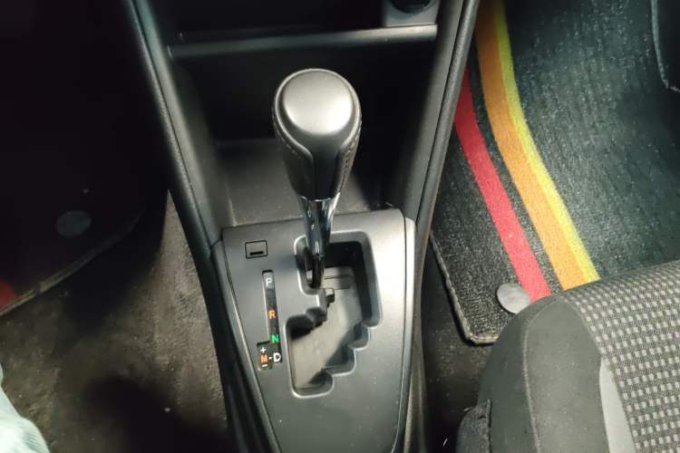 Used Toyota Vios 2021 1.5L CVT Innovation Edition Gear Lever