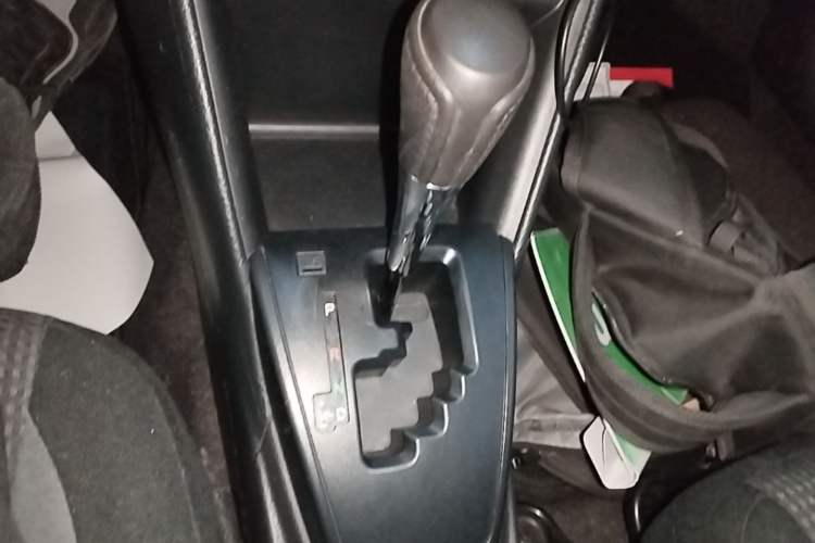 Used Toyota Vios 2021 1.5L CVT Innovation Edition Gear Lever
