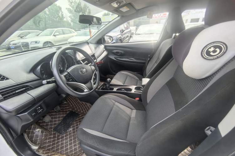 Used Toyota Vios 2021 1.5L Manual Trend Edition Interior 3