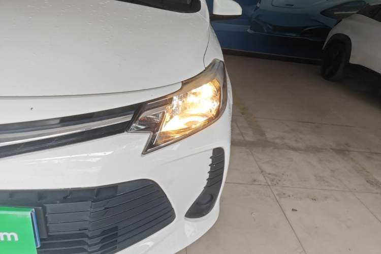 Used Toyota Vios 2021 1.5L CVT Innovation Edition Left Front Headlight