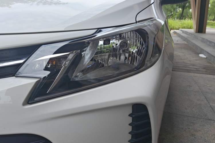 Used Toyota Vios 2021 1.5L CVT Innovation Edition Left Front Headlight