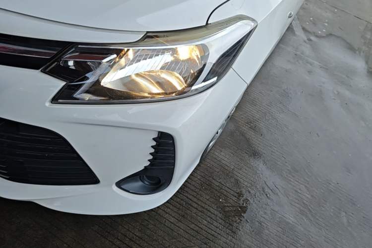 Used Toyota Vios 2021 1.5L CVT Smart Drive Edition Left Front Headlight