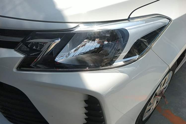 Used Toyota Vios 2021 1.5L CVT Innovation Edition Left Front Headlight