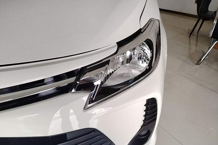 Used Toyota Vios 2021 1.5L CVT Innovation Edition Left Front Headlight