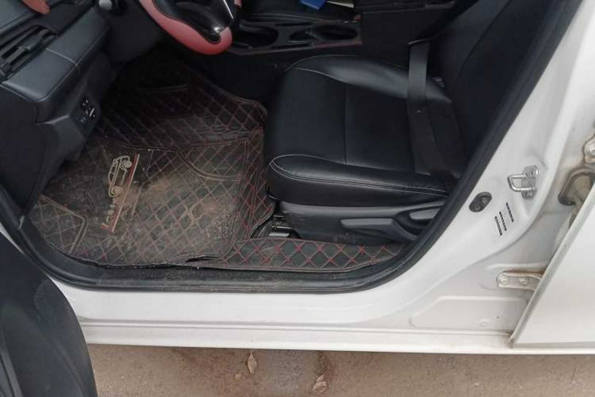 Used Toyota Vios 2021 1.5L CVT Innovation Edition Left Front Seat