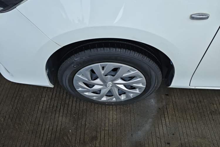 Used Toyota Vios 2021 1.5L CVT Smart Drive Edition Left Front Wheel Hub