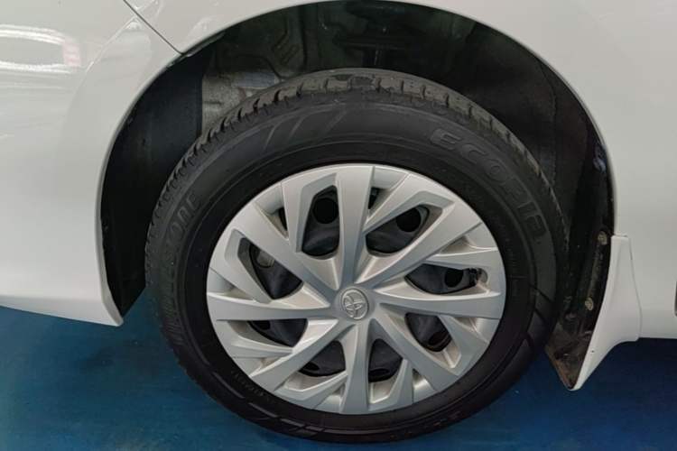 Used Toyota Vios 2021 1.5L CVT Smart Drive Edition Left Front Wheel Hub