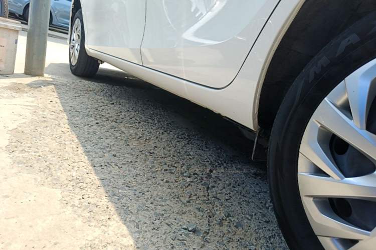 Used Toyota Vios 2021 1.5L CVT Comfort Edition Left Side Sill