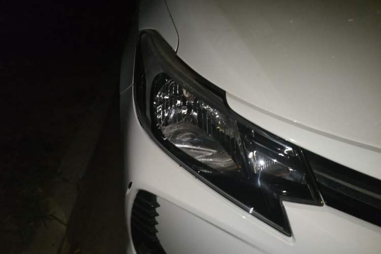 Used Toyota Vios 2021 1.5L CVT Innovation Edition Right Front Headlight
