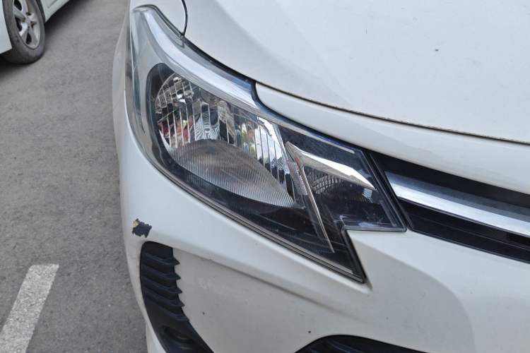 Used Toyota Vios 2021 1.5L CVT Innovation Edition Right Front Headlight